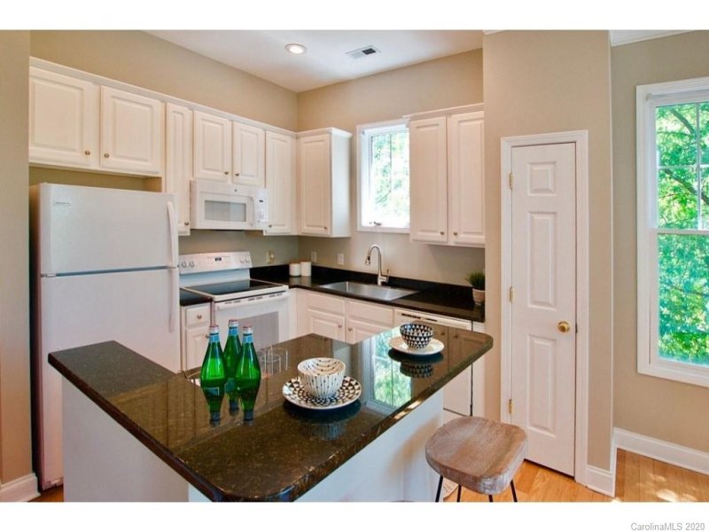 Property image 3 at 771 N Alexander Street, Charlotte, NC 28202