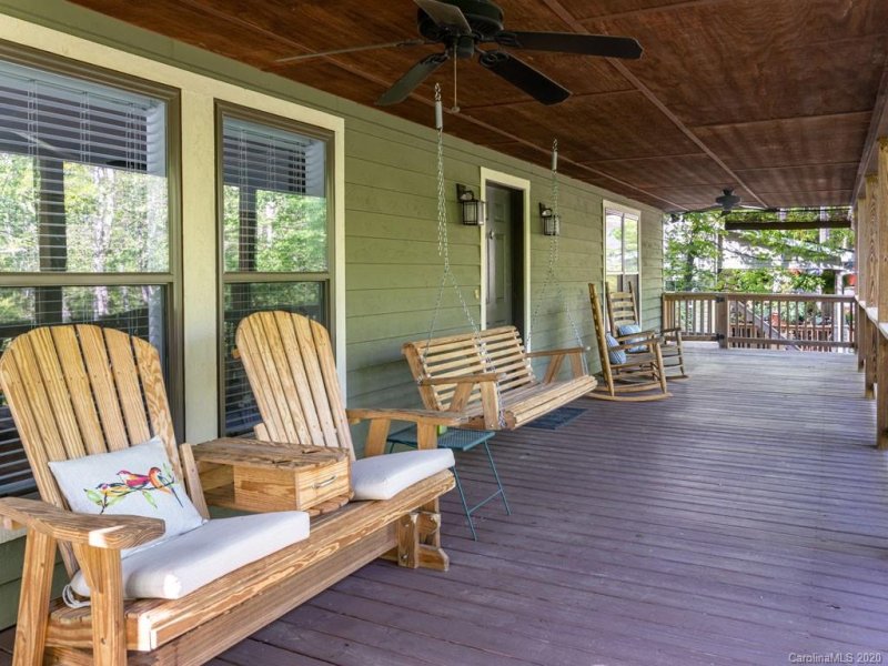 Property image 4 at 2 Coneflower Court, Black Mountain, NC 28711