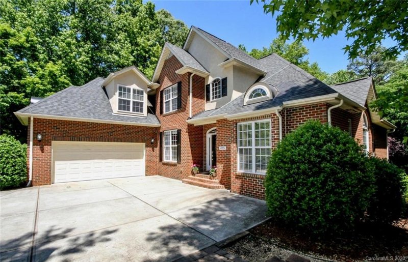 Property image 2 at 10531 Olde Irongate Lane, Mint Hill, NC 28227