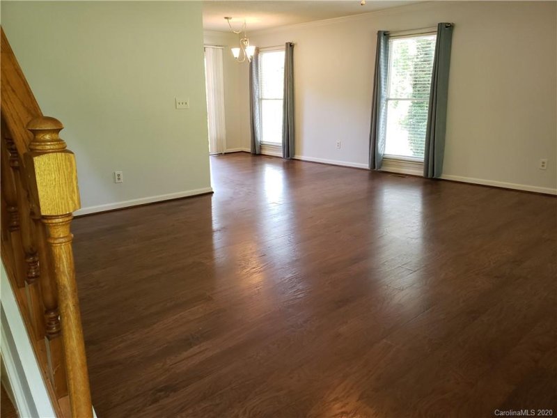 Property image 5 at 129 Crystal Circle, Mooresville, NC 28117