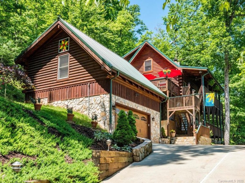 Property image 4 at 148 Swans Way, Lake Lure, NC 28746