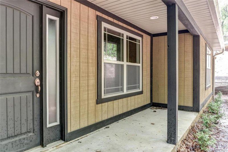 Property image 3 at 71 Badger Run, Hendersonville, NC 28739