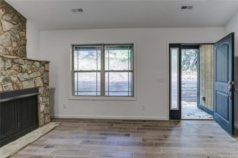 Property image 4 at 71 Badger Run, Hendersonville, NC 28739