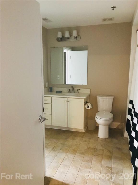 Property image 4 at 3920 Sharon Road, Charlotte, NC 28211