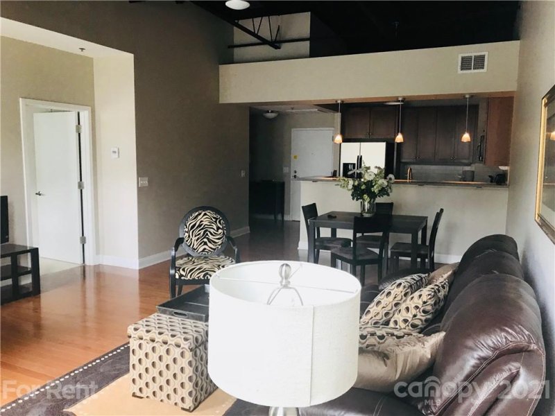 Property image 5 at 3920 Sharon Road, Charlotte, NC 28211