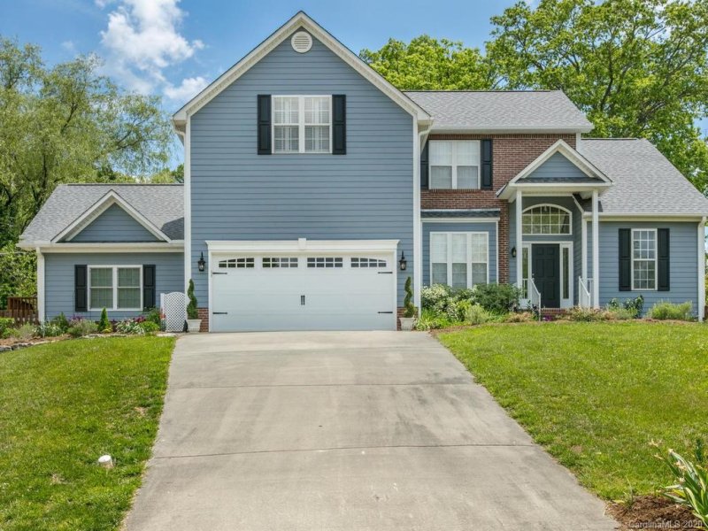 Property image 2 at 410 Sand Meadow Court, Fletcher, NC 28732