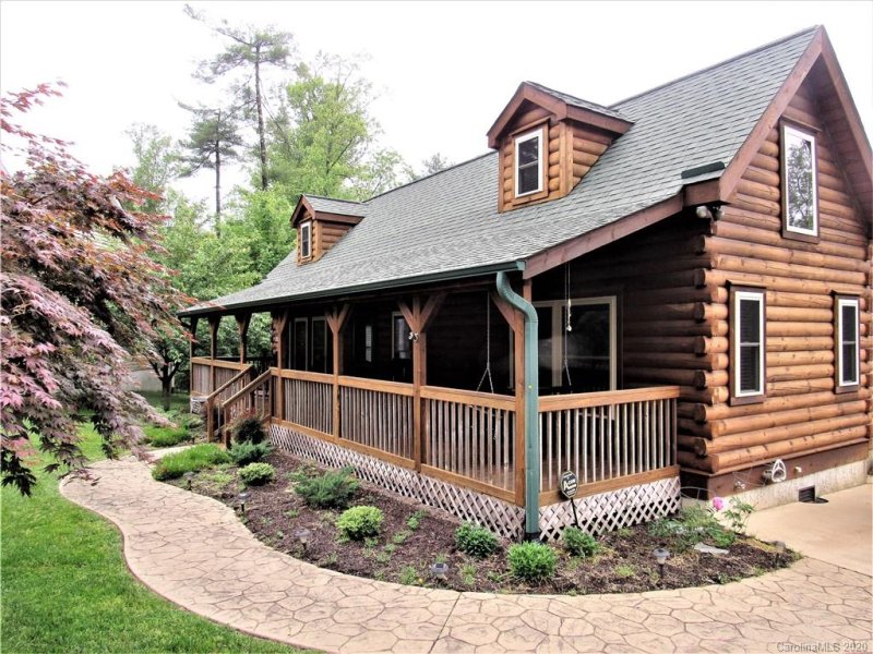 Property image 2 at 92 Bonclarken Lane, Flat Rock, NC 28731