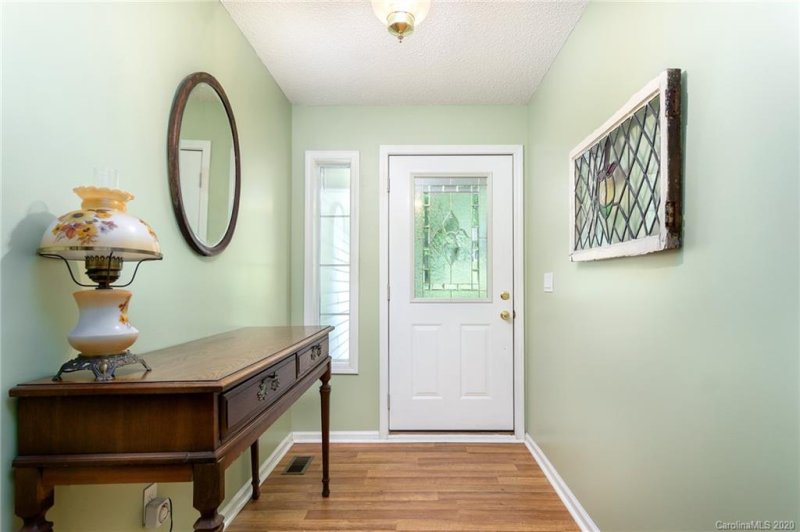 Property image 2 at 104 Lone Eagle Lane, Hendersonville, NC 28739