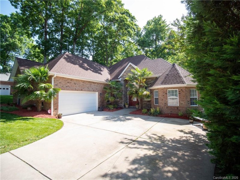 Property image 2 at 1350 Crown Ridge Drive, Fort Mill, SC 29708