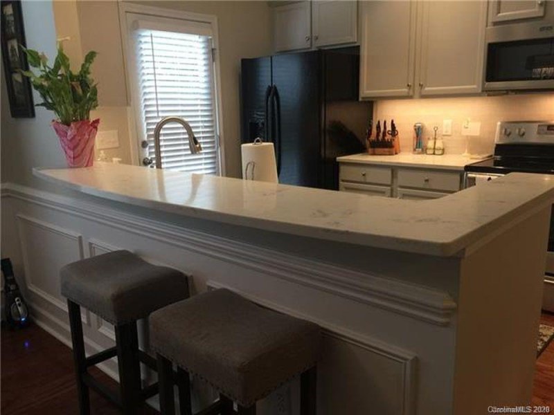 Property image 4 at 4515 Craigmoss Lane, Charlotte, NC 28278