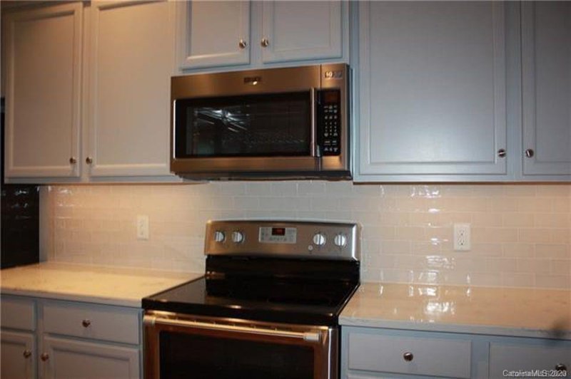 Property image 5 at 4515 Craigmoss Lane, Charlotte, NC 28278