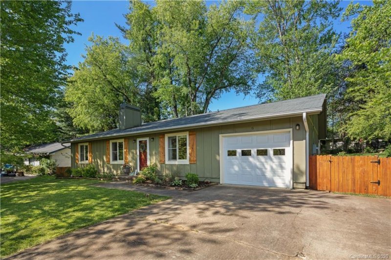 Property image 2 at 8 Fieldstone Court, Arden, NC 28704