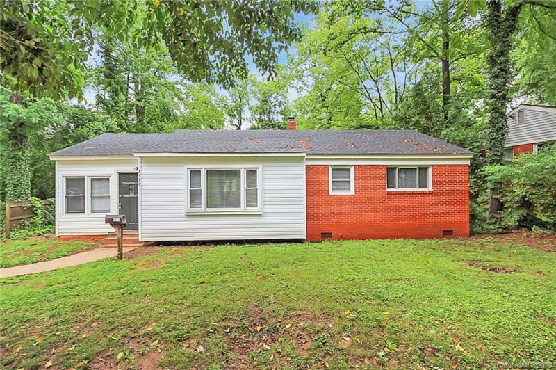 Property image 3 at 3331 Eastwood Drive, Charlotte, NC 28205