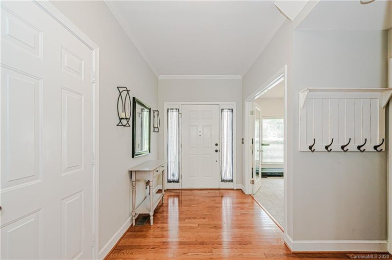 Property image 4 at 14719 Choate Circle, Charlotte, NC 28273