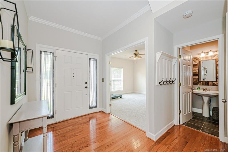 Property image 5 at 14719 Choate Circle, Charlotte, NC 28273