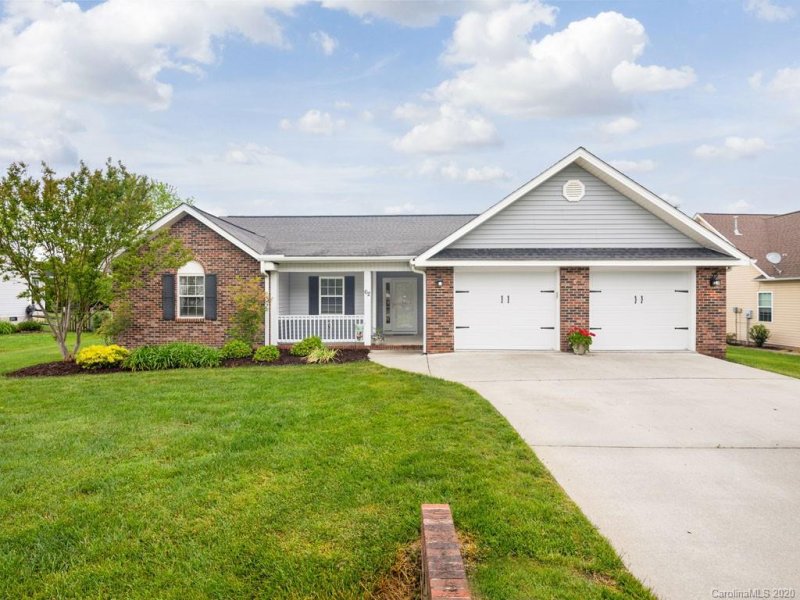 Property image 2 at 62 Beaver Dam Drive, Mills River, NC 28759