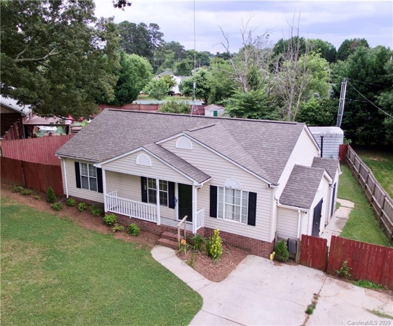 Property image 3 at 2023 Arc Street, Belmont, NC 28012