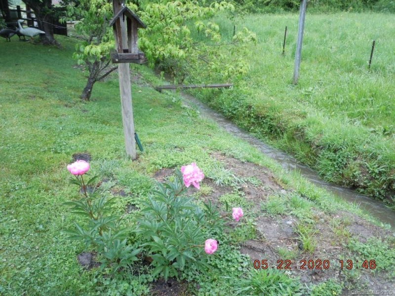 Property image 3 at 75 Summer Place Drive, Waynesville, NC 28785