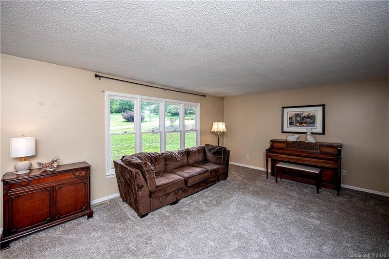 Property image 4 at 1156 Honeybee Trail, Fort Mill, SC 29715