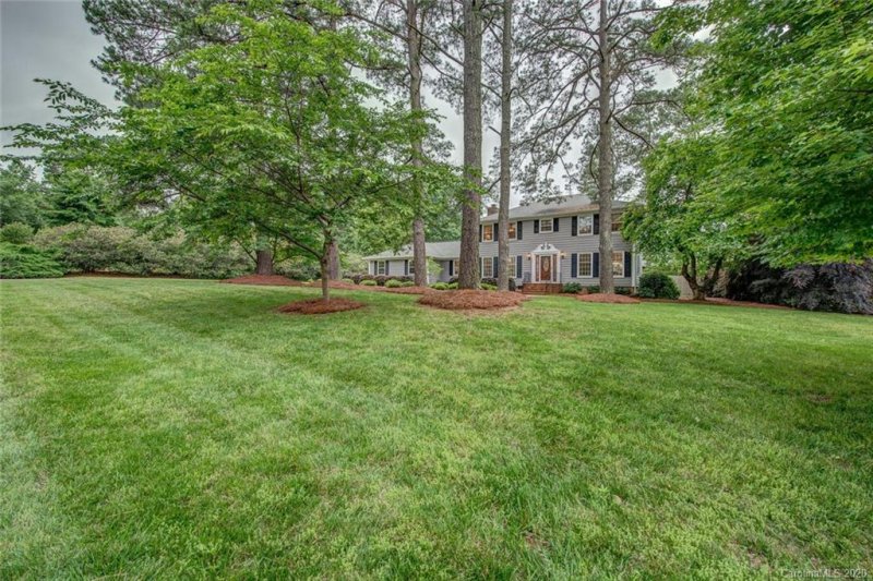 Property image 2 at 1325 Heatherloch Drive, Gastonia, NC 28054