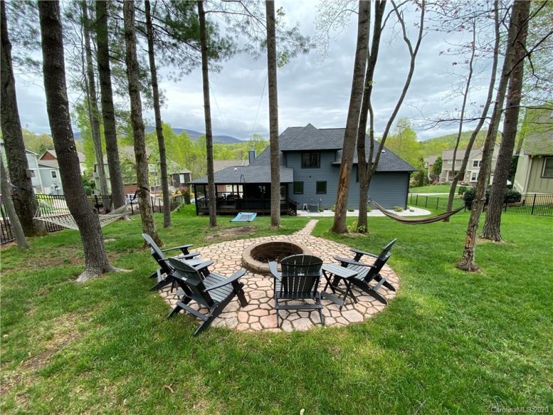 Property image 4 at 72 Ledgestone Drive, Fairview, NC 28730