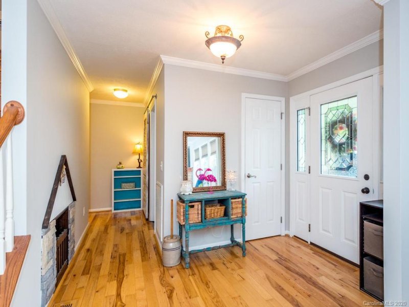 Property image 2 at 282 Goodview Drive, Hendersonville, NC 28792