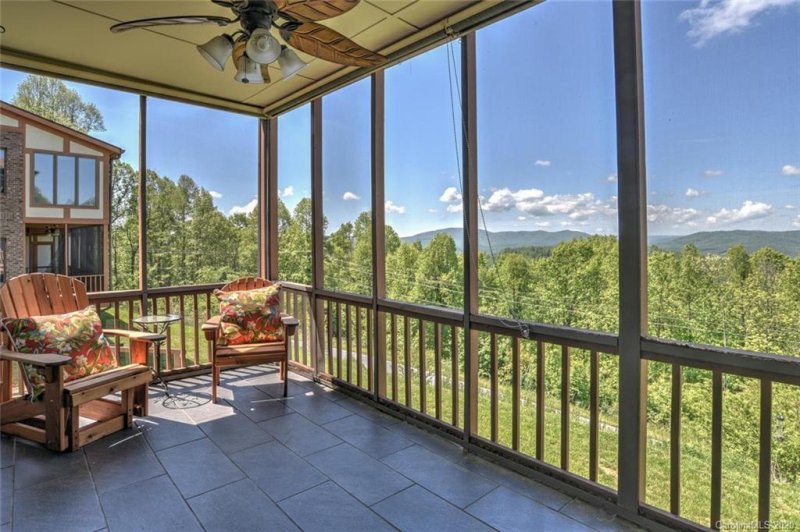 Property image 4 at 1601 Fleetwood Plaza, Hendersonville, NC 28739