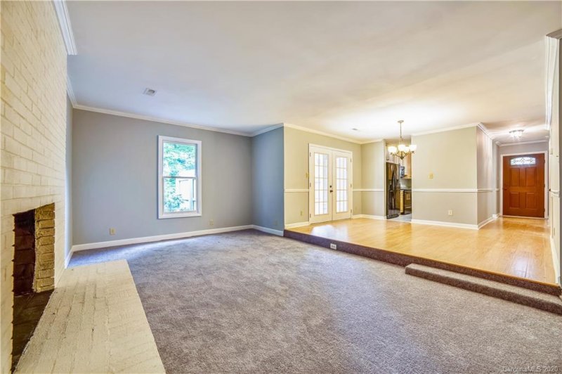 Property image 4 at 500 King Edward Road, Charlotte, NC 28211