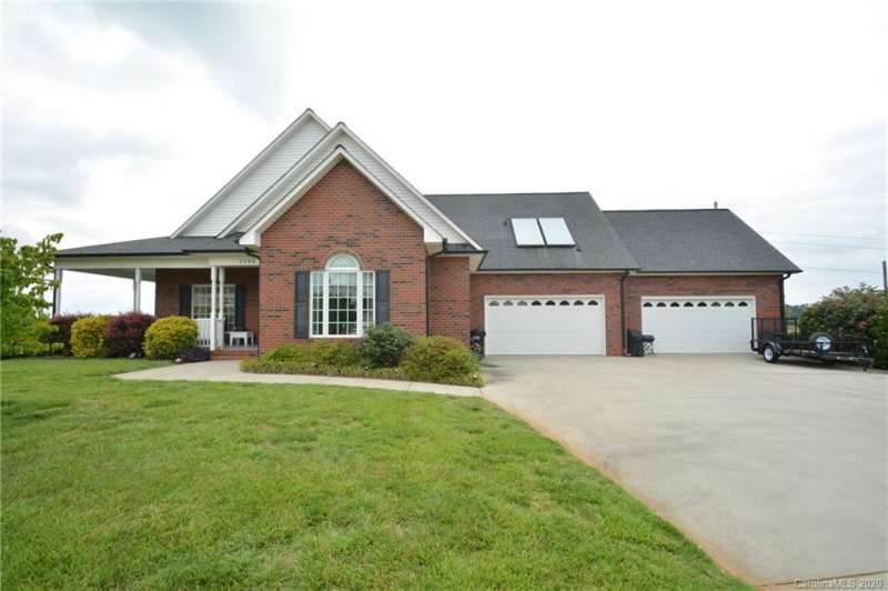 Property image 3 at 2198 Carriage Lane, Lincolnton, NC 28092