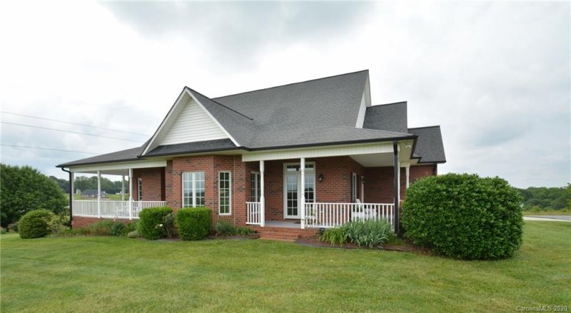 Property image 4 at 2198 Carriage Lane, Lincolnton, NC 28092