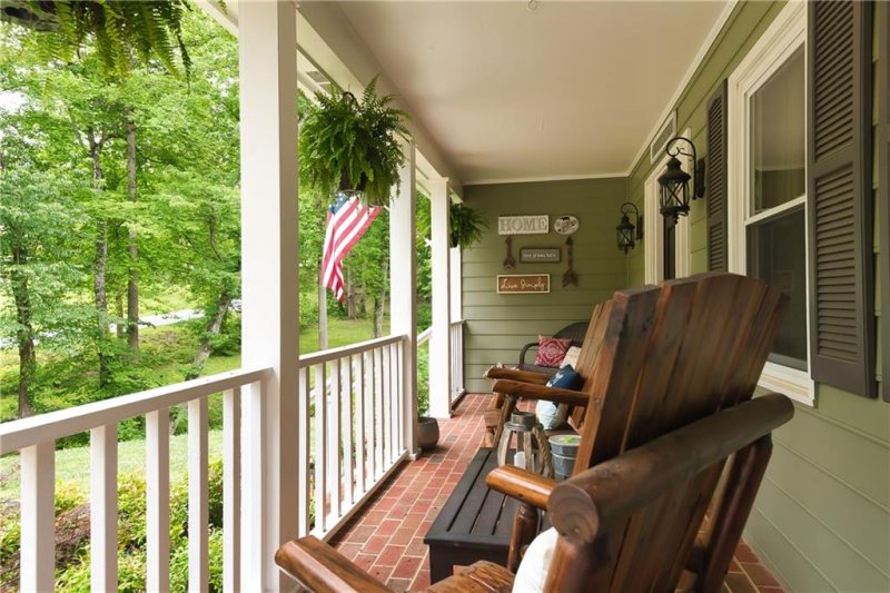 Property image 4 at 6101 Gold Creek Estate Drive, Hickory, NC 28601