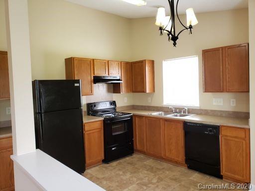 Property image 3 at 1210 Jordans Pond Lane, Charlotte, NC 28214