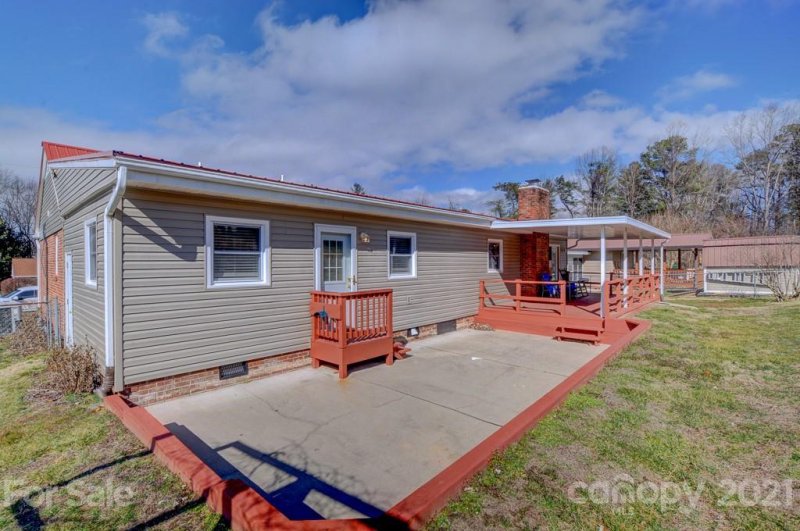 Property image 3 at 71 Starmount Drive, Asheville, NC 28806