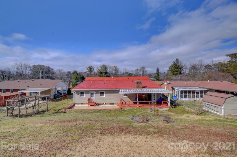 Property image 4 at 71 Starmount Drive, Asheville, NC 28806