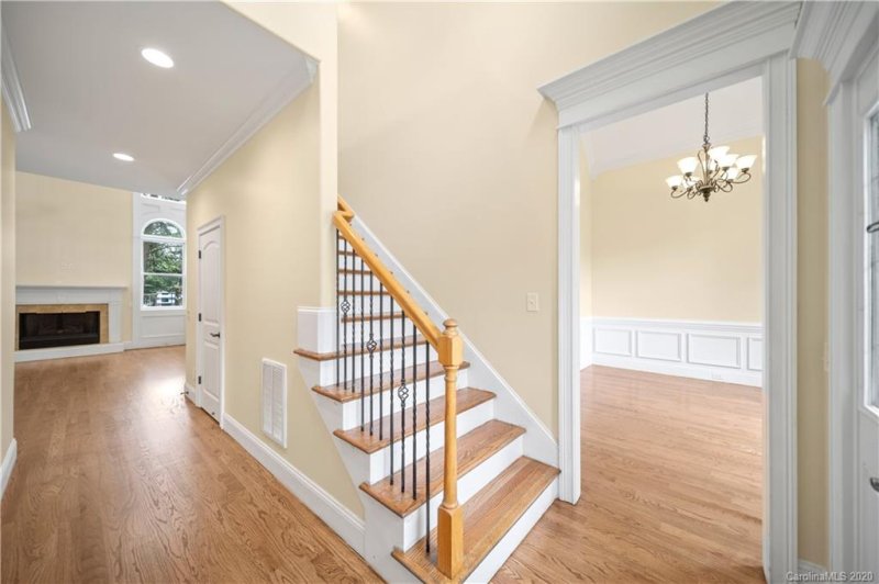 Property image 2 at 7923 Mountain Shore Drive, Sherrills Ford, NC 28673