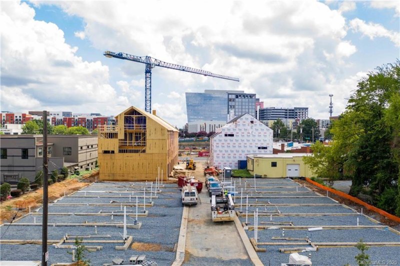 Property image 2 at 1239 S Minter Place, Charlotte, NC 28203