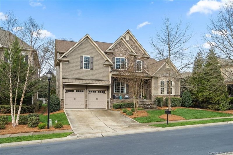 Property image 2 at 7410 Edenbridge Lane, Charlotte, NC 28226