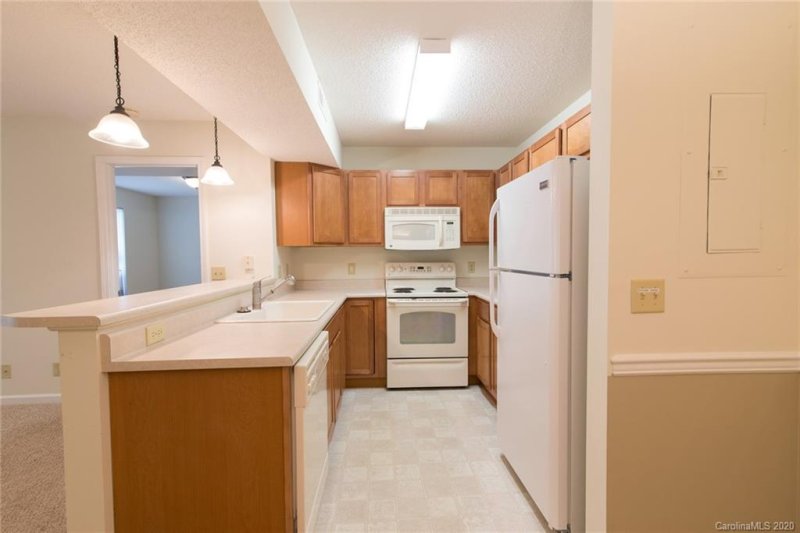 Property image 4 at 81 Morningside Lane, Hendersonville, NC 28792