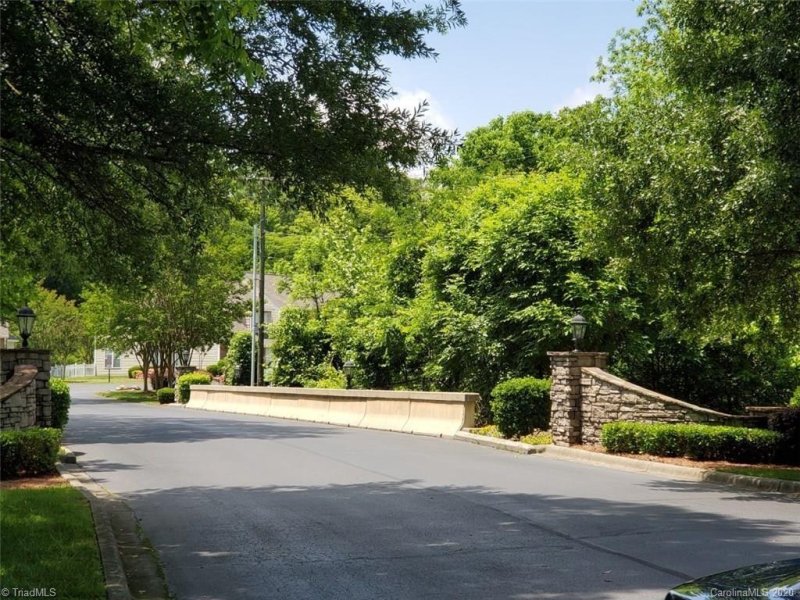 Property image 2 at 310 Valley Brook Lane, Concord, NC 28025