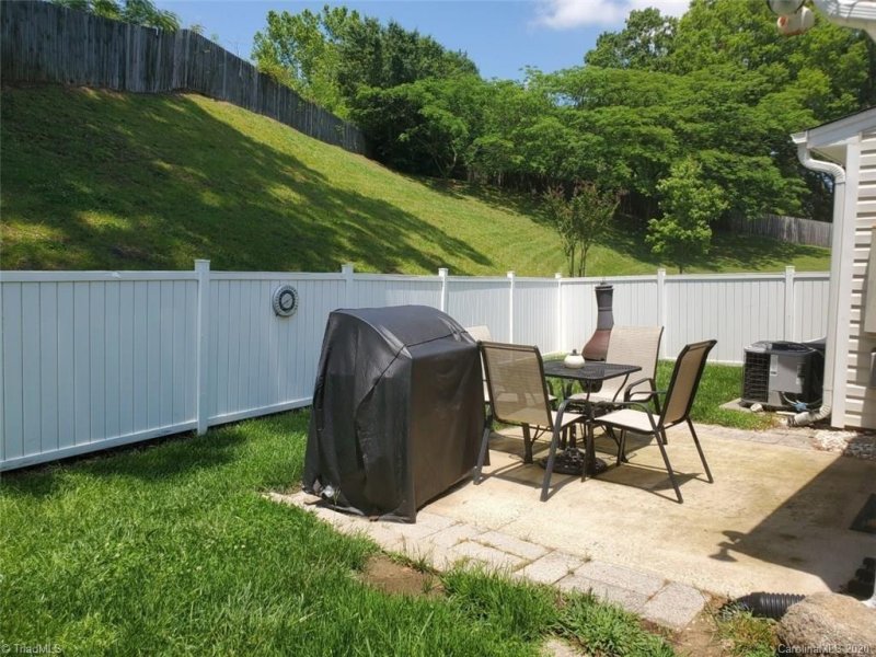 Property image 3 at 310 Valley Brook Lane, Concord, NC 28025