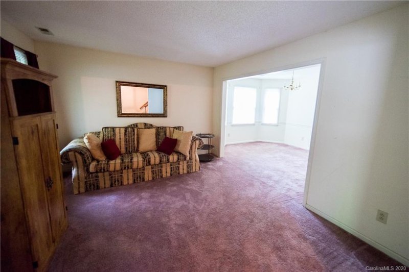 Property image 2 at 6130 Bayswater Lane, Charlotte, NC 28212