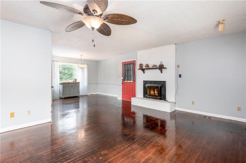 Property image 3 at 1669 Nottingham Drive, Newton, NC 28658