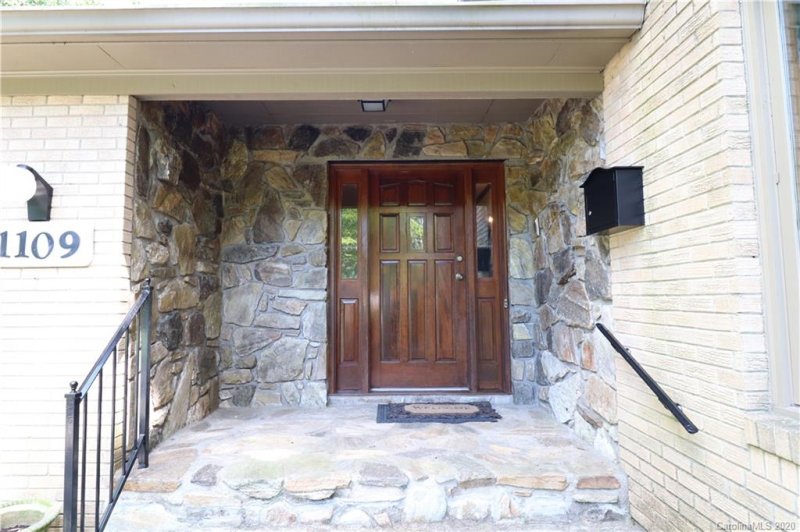 Property image 3 at 1109 S Belvedere Avenue, Gastonia, NC 28054