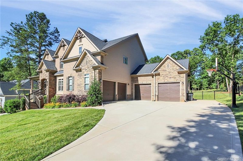 Property image 2 at 117 Leeward Shoals Lane, Mooresville, NC 28117