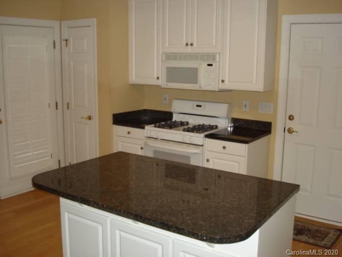 Property image 4 at 11212 Villa Trace Place, Charlotte, NC 28277