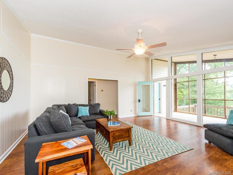 Property image 3 at 103 Sycamore Drive, Flat Rock, NC 28731