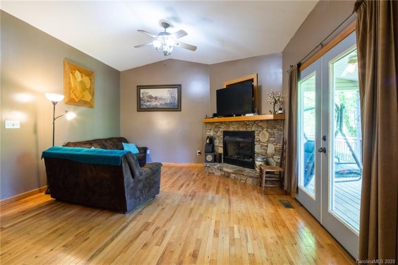 Property image 4 at 75 Wildwood Way, Lake Toxaway, NC 28747