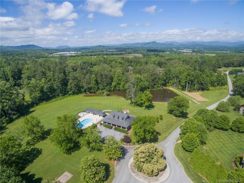 Property image 5 at 139 Almond Branch Drive, Hendersonville, NC 28791