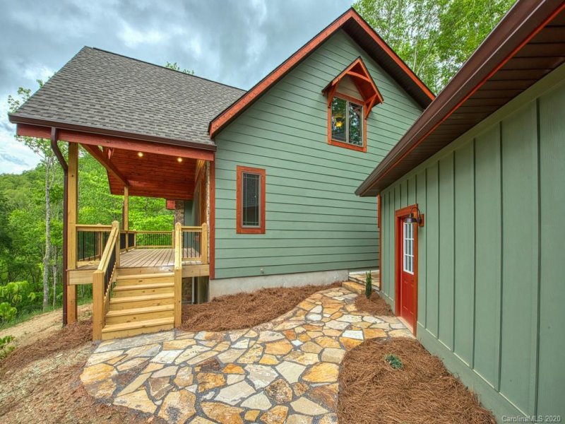 Property image 2 at 58 Flagstone Ridge, Waynesville, NC 28786