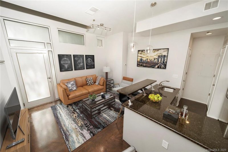 Property image 2 at 2076 Euclid Avenue, Charlotte, NC 28203